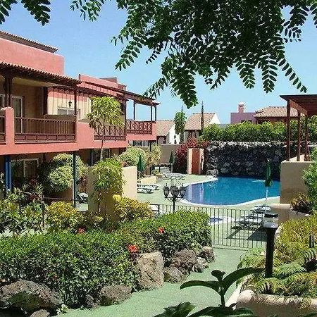 El Cerrito Hotel Playa Cancajos.- BreNa Baja (la Palma)