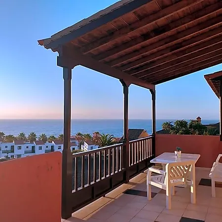 Hotel El Cerrito Playa Cancajos.- BreNa Baja (la Palma)
